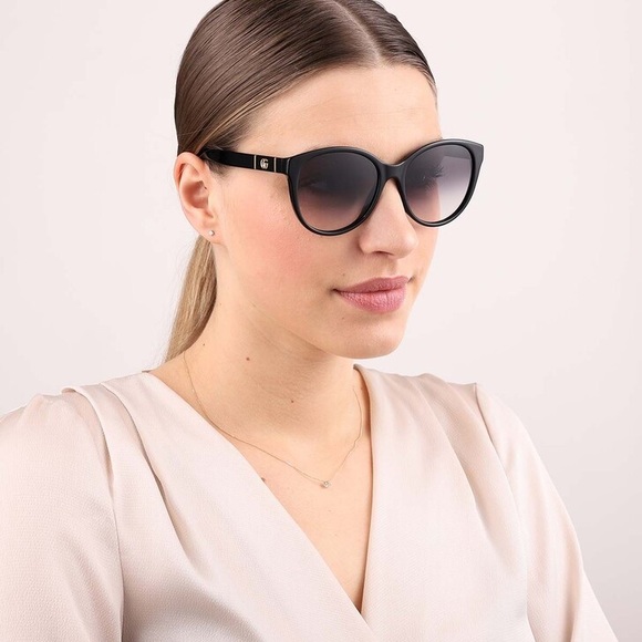 New- GUCCI GG0631S 001 round sunglass comes black frame with grey gradient le…